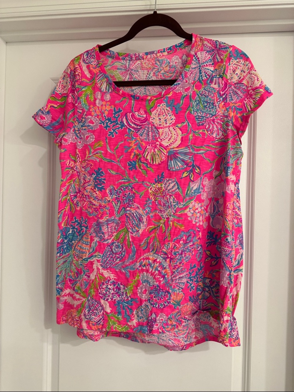 Lilly Pulitzer Pink Multicolor Shell & Floral Short Sleeve Tee - Picture 6 of 6